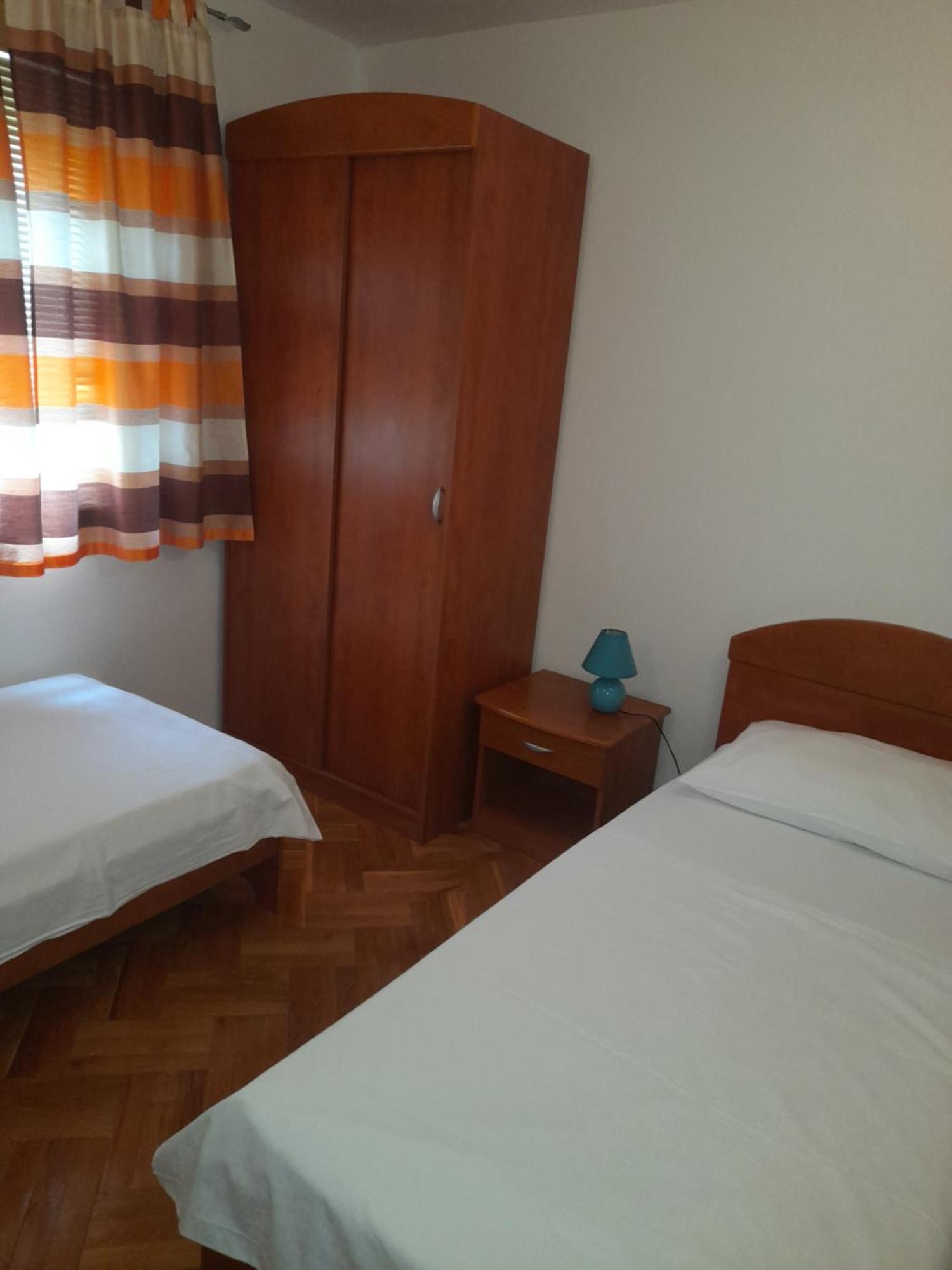 Nives B. Apartman Supetar Kültér fotó