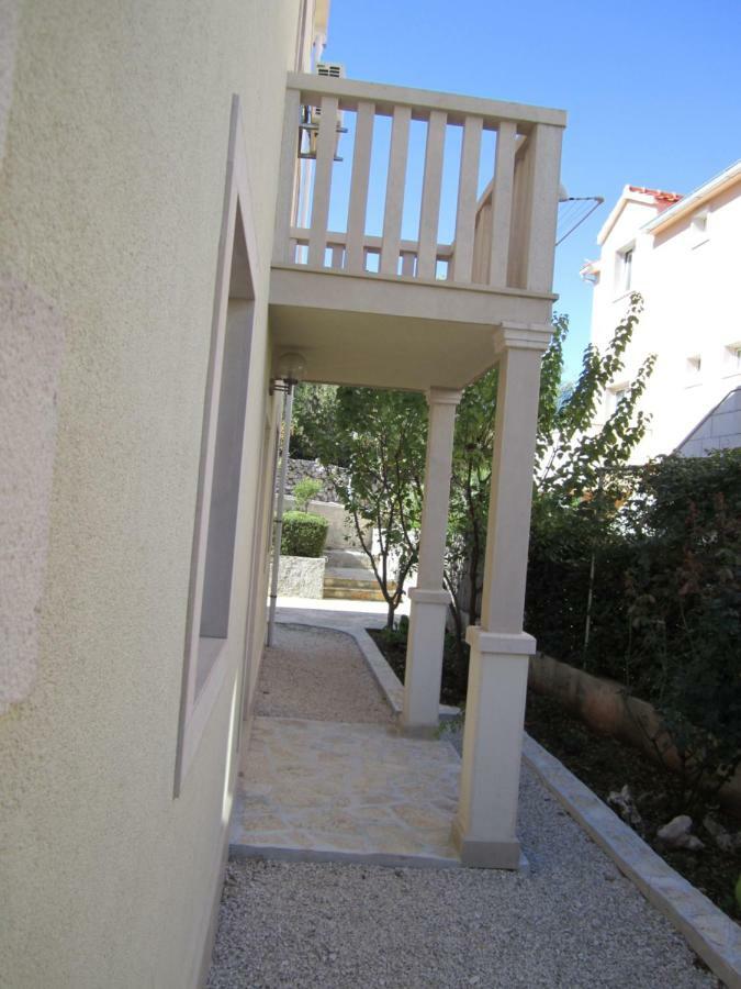 Nives B. Apartman Supetar Kültér fotó