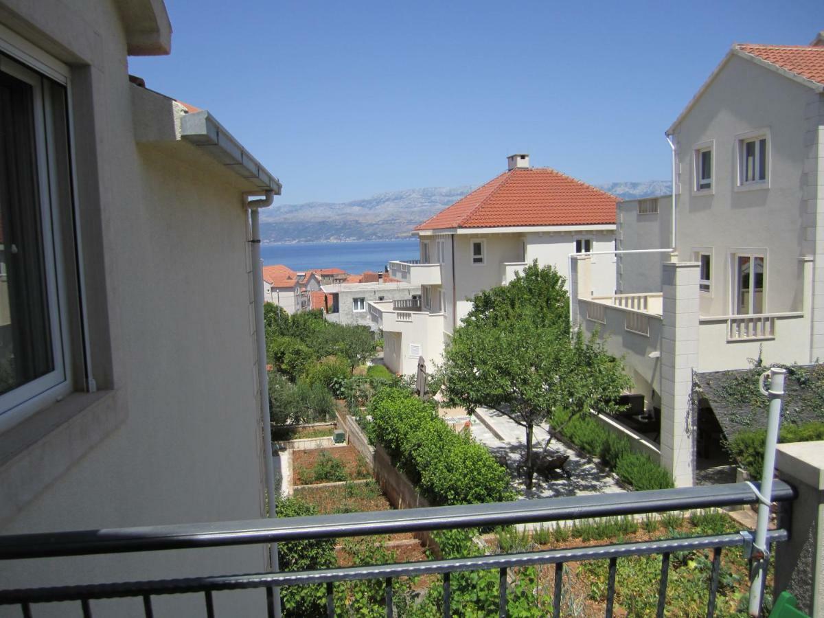 Nives B. Apartman Supetar Kültér fotó