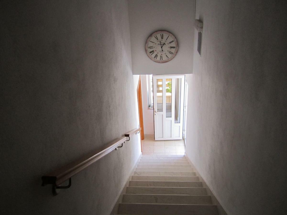 Nives B. Apartman Supetar Kültér fotó